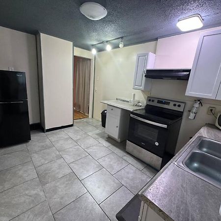 Comforting Getaway-Sleeps 6-Walk To Falls! Niagara Falls Exterior foto