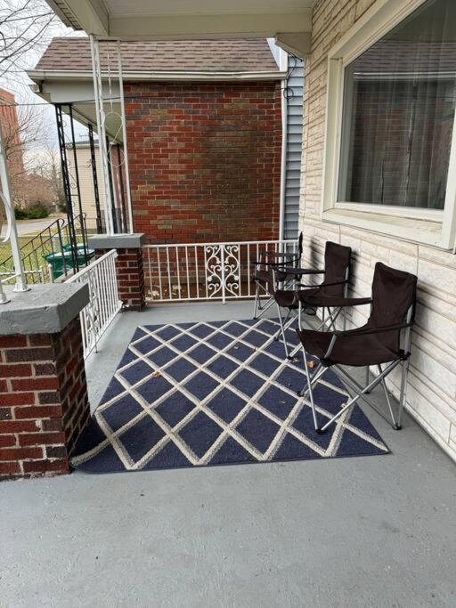 Comforting Getaway-Sleeps 6-Walk To Falls! Niagara Falls Exterior foto